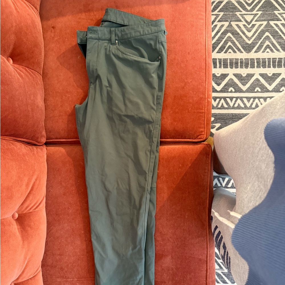 Lululemon ABC SlimGreen Casual Pants